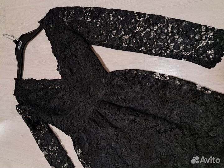 Ажурное чёрное платье 42 размера