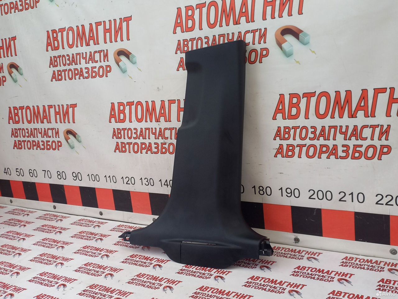 Обшивка центральной стойки правая Voyah Free