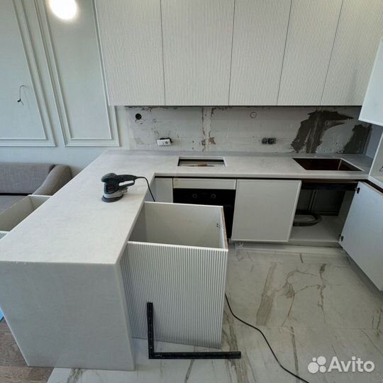 Столешница из акрилового камня