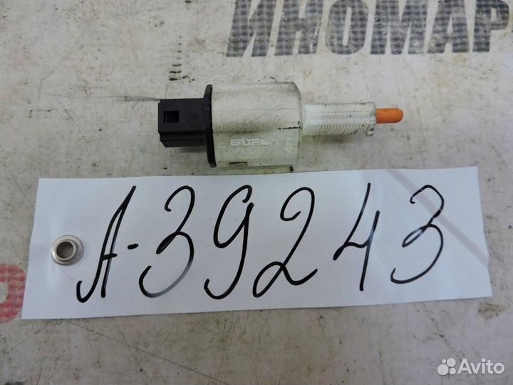 Датчик включения стопсигнала для Renault Megane 3