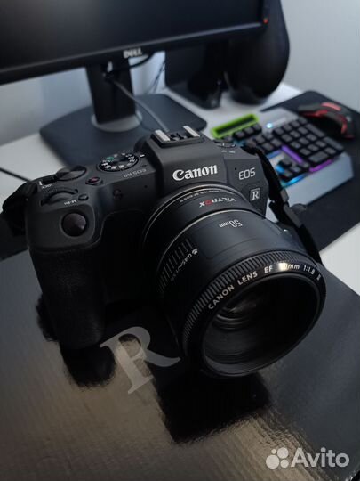 Canon eos RP + EF 50mm f/1.8II+фотосумка +адаптер