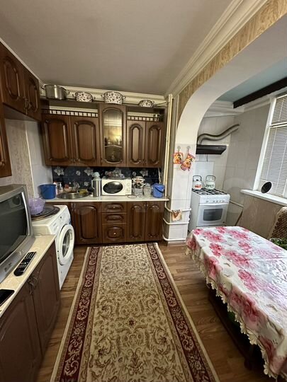 3-к. квартира, 100 м², 4/5 эт.