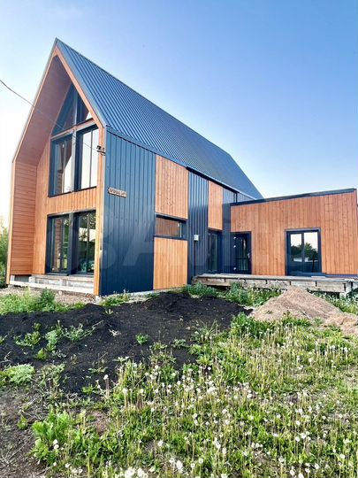 Коттедж 160 м² на участке 10 сот.