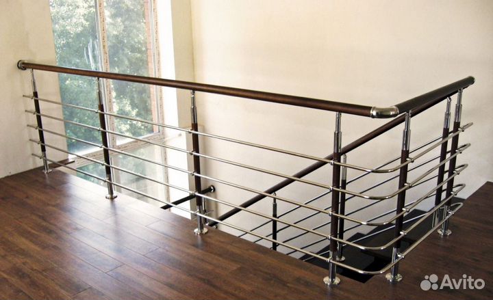 Перила из нержавеющей стали с деревом