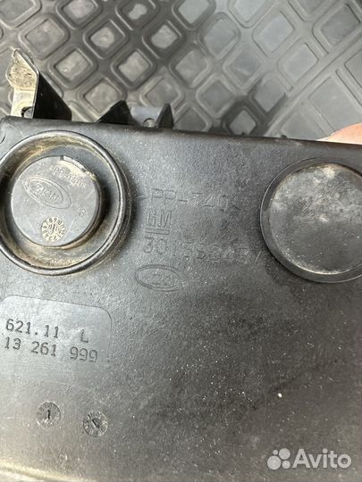 Противотуманная фара Опель Астра H Оригинал