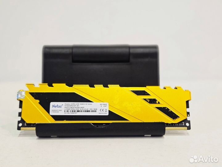 Оперативная память Netac Shadow (ntsdd4P32SP-16Y)