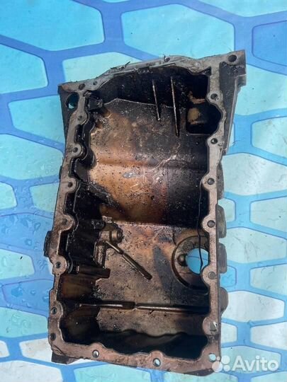 Поддон масляный двигателя 06B103601CG