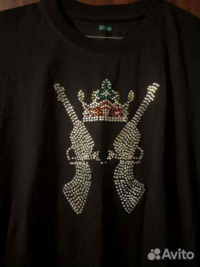 Футболка с пистолетами