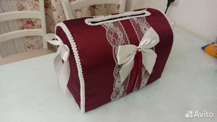 Свадебный сундук для денег