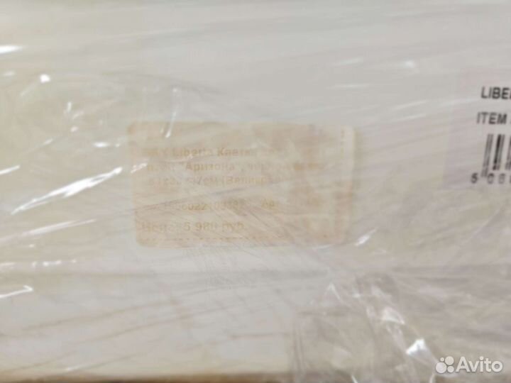 Попугаи неразлучники пара с клеткой