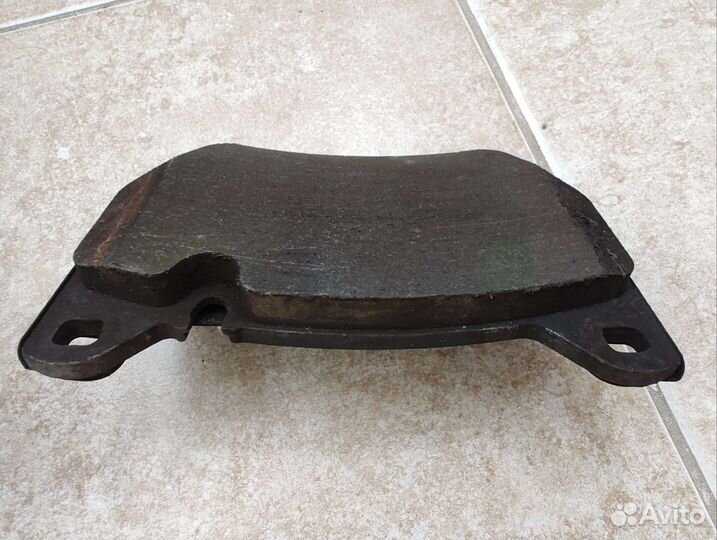 Тормозные колодки Audi