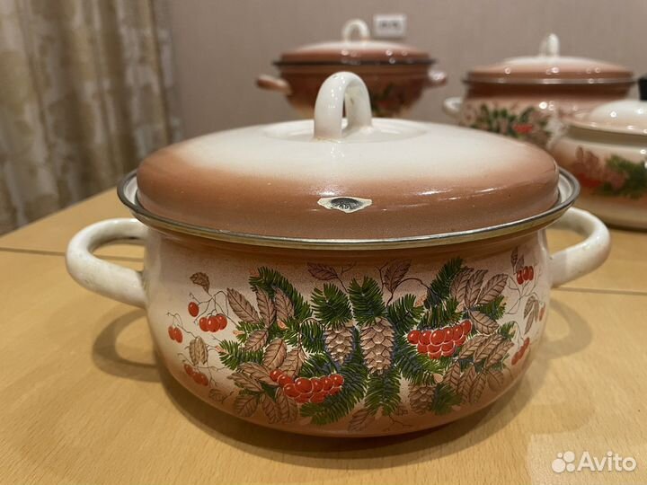 Кастрюли эмалированные набор СССР