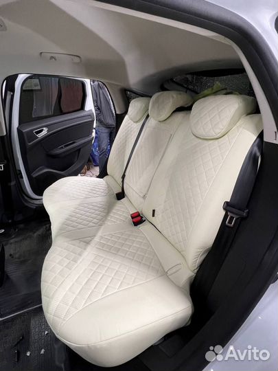 Чехлы из алькантары в Ромб на LADA Kalina Cross