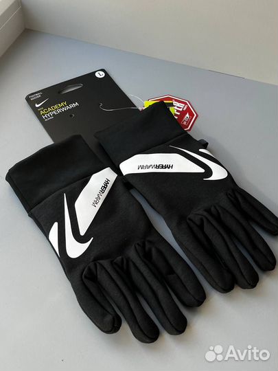 Перчатки nike hyperwarm