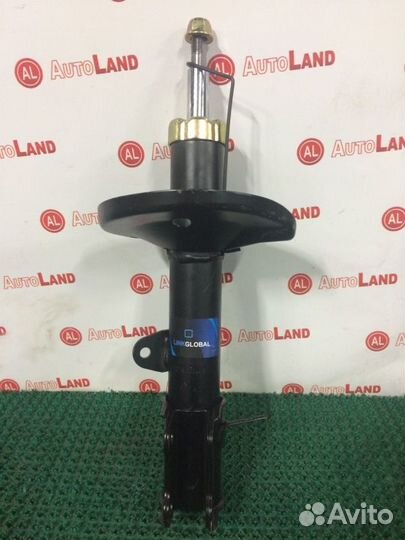 Стойка задняя правая Toyota Corolla AE115 7A-FE