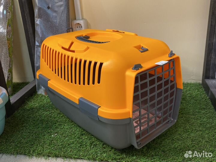 Переноска для собак и кошек