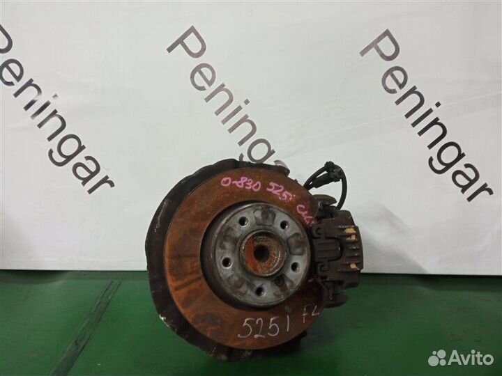 Ступица (кулак, цапфа) передняя левая Bmw 525I E60