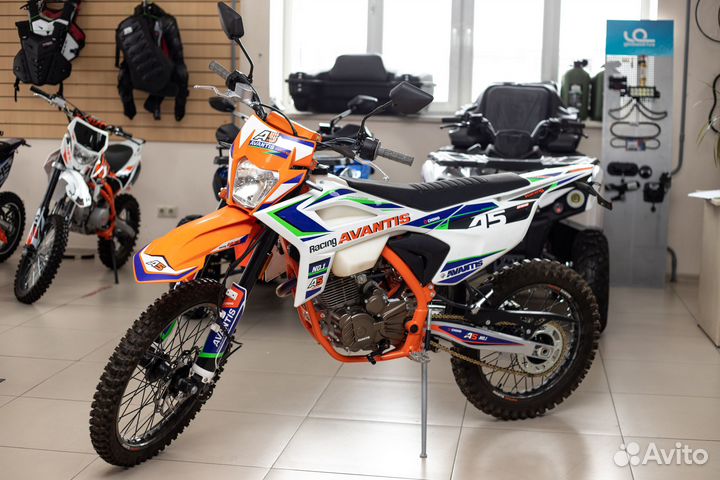 Мотоцикл Avantis A5 Lux оранжевый