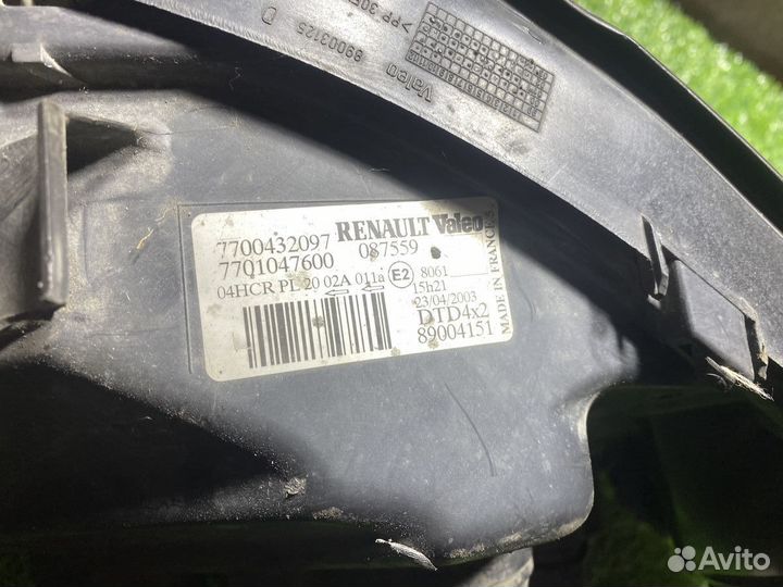 Фара передняя для Renault Scenic 1