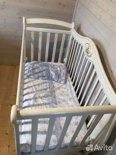 Кровать с маятником + матрас б/у