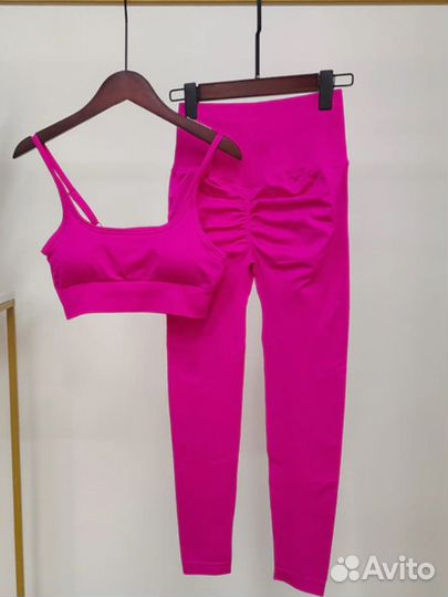 Костюм для фитнеса