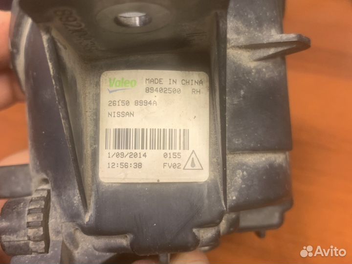 Противотуманная фара с накладкой Nissan x-trail