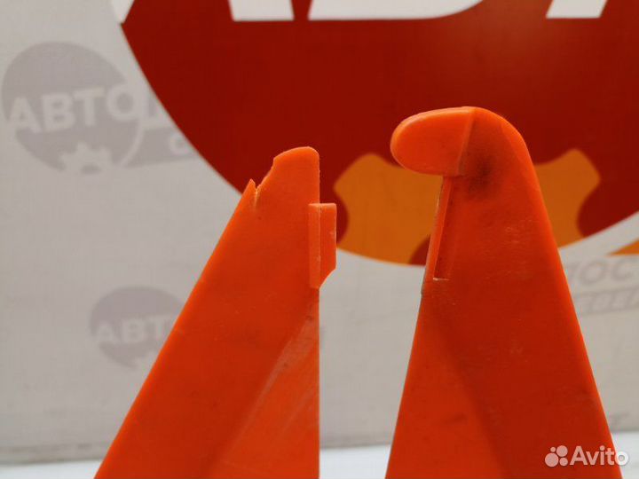 Знак аварийной остановки Skoda Fabia cgpa 2011