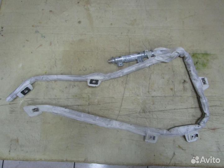 Шторка без-ти левая w218 CLS-class 642.852 2015