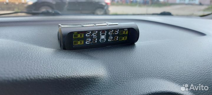 Система мониторинга давления в шинах с жк-дисплеем