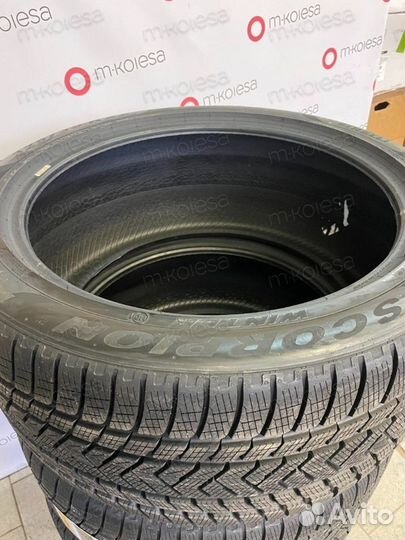 Pirelli Scorpion Winter 315/30 R22