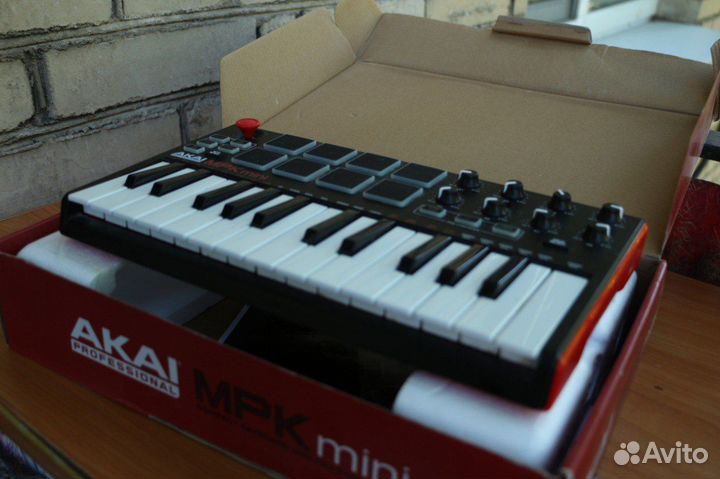 Миди клавиатура akai professional mpk mini