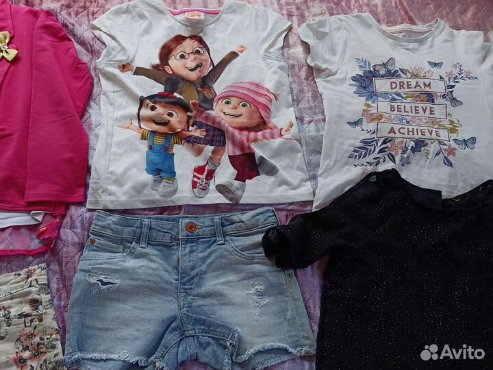 Пакетом шорты и футболки