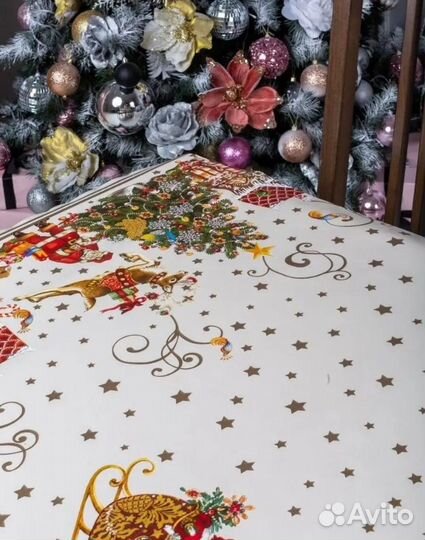 Новогодняя скатерть 240 на 140