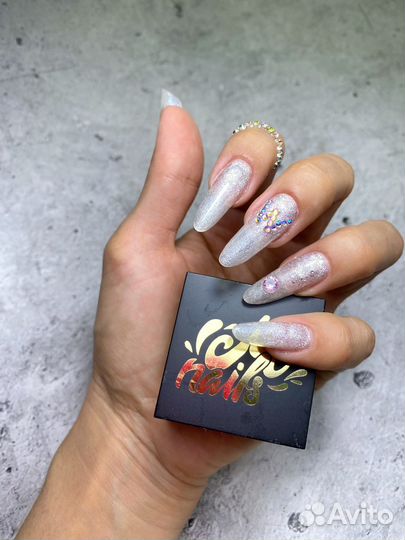 Наращивание ногтей