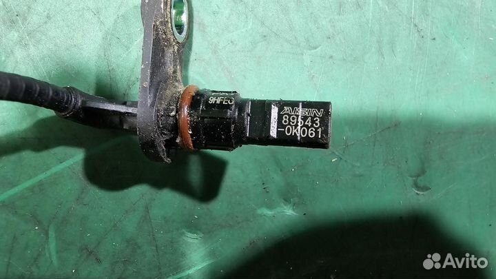 Б/У Б/У Датчик ABS передний L G8 toyota Hilux