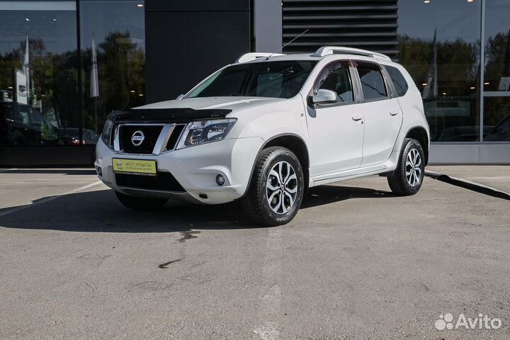 Nissan Terrano 2 AT, 2015, 86 400 км