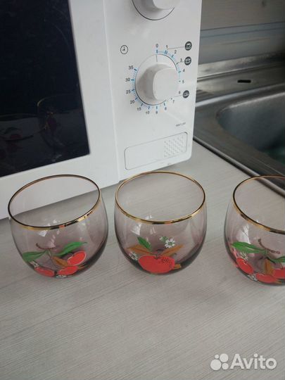 Стеклянная и керамическая посуда