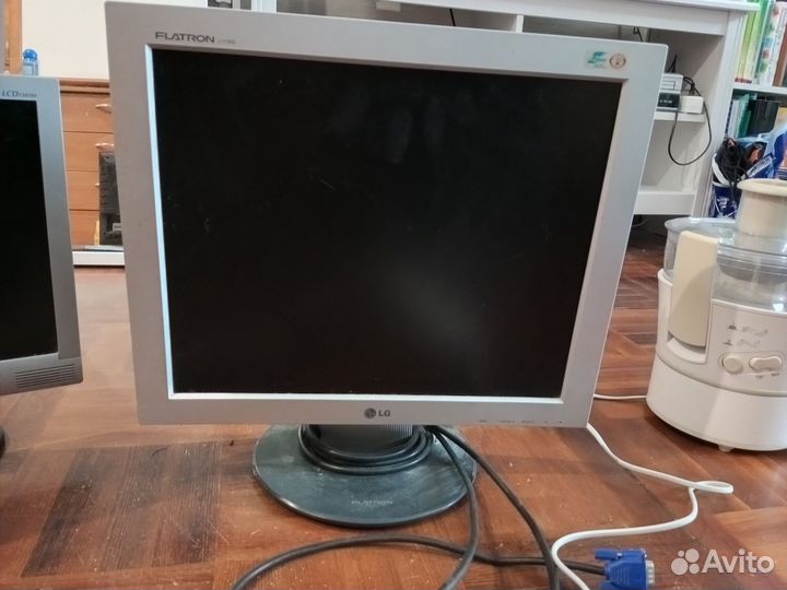 Монитор LG flatron L1730S