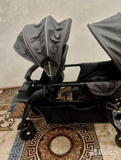 Прогулочная коляска для двойни