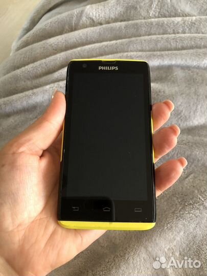 Philips Xenium W3500, 4 ГБ