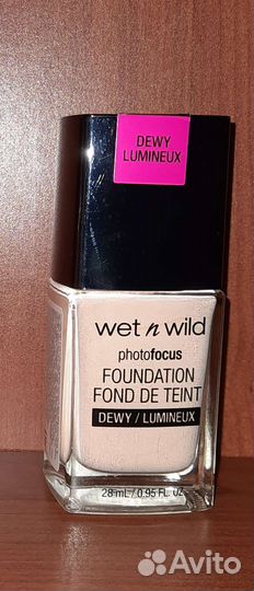 Тональный крем Wet n Wild