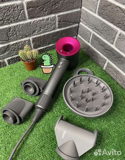 Новый Фен Dyson с насадками