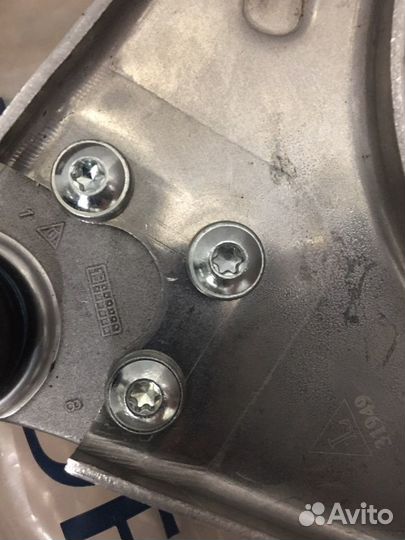 Рычаг подвески Mercedes E W211 CLS C219