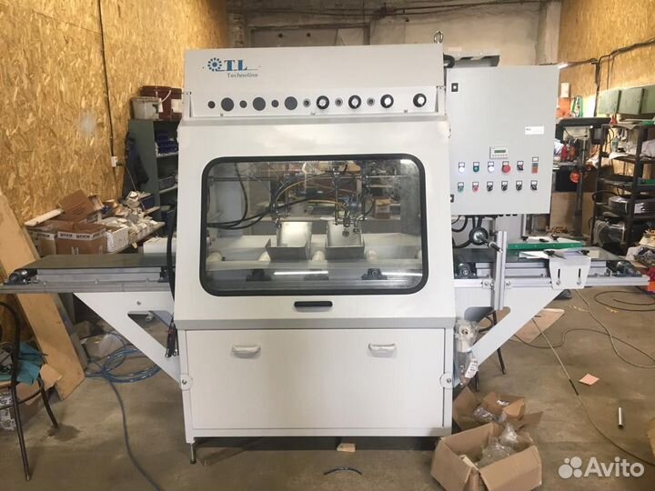 Автоматический покрасочный станок для погонажа