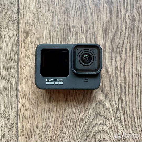 GoPro Hero9 с набором аксессуаров и кейсами