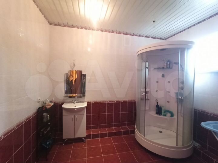 Дом 207 м² на участке 3 сот.