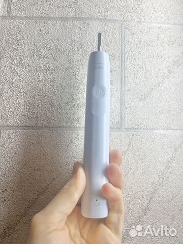 Электрическая зубная щетка Philips Sonicare 2100