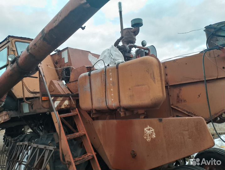 Комбайн Ростсельмаш Нива, 1992