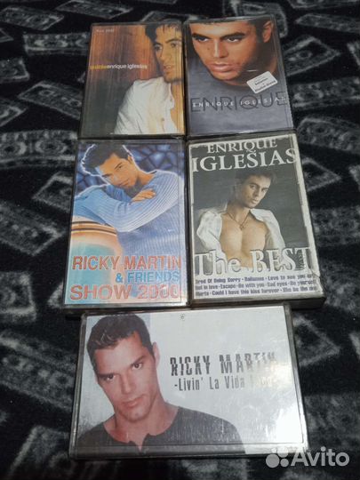 5 аудиокассет Рики Мартин и Энрике Иглесиас
