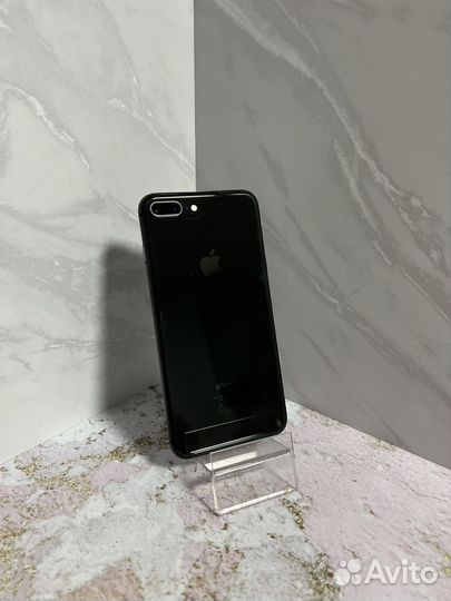iPhone 8 Plus, 64 ГБ